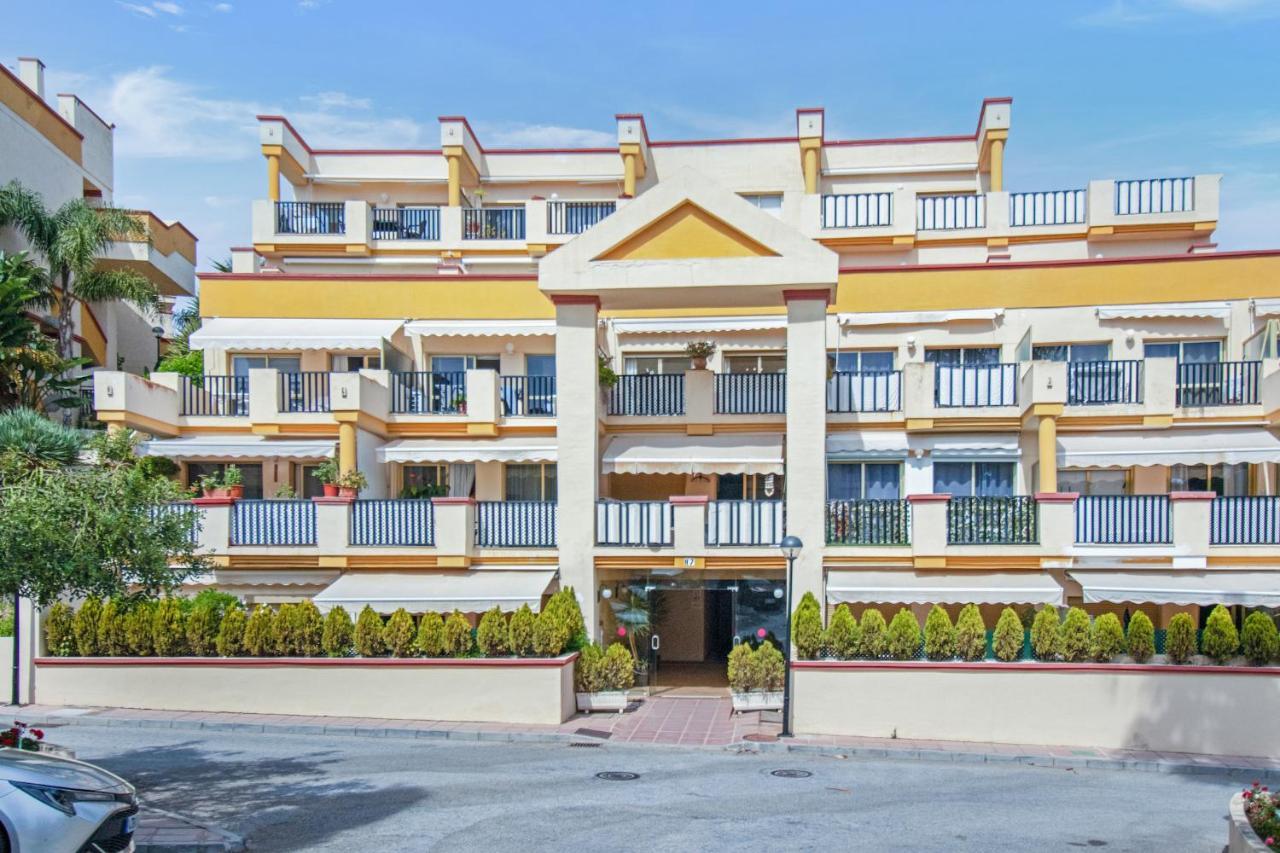Modern Beach Apartment Romana Playa 723 In Marbella, Elviria Экстерьер фото
