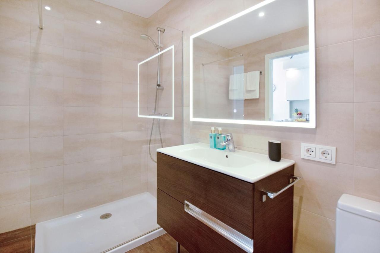 Modern Beach Apartment Romana Playa 723 In Marbella, Elviria Экстерьер фото
